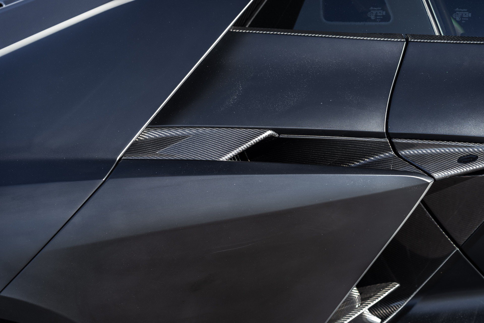 Used 2025 Lamborghini Revuelto AWD/4WD image 38