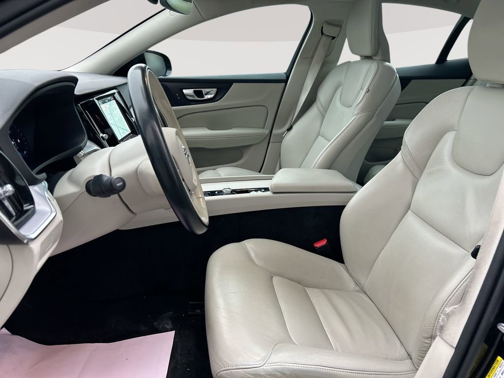 Used 2024 Volvo S60 B5 Core FWD image 25