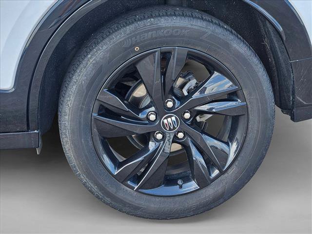 Certified 2024 Buick Encore GX Sport Touring FWD image 28