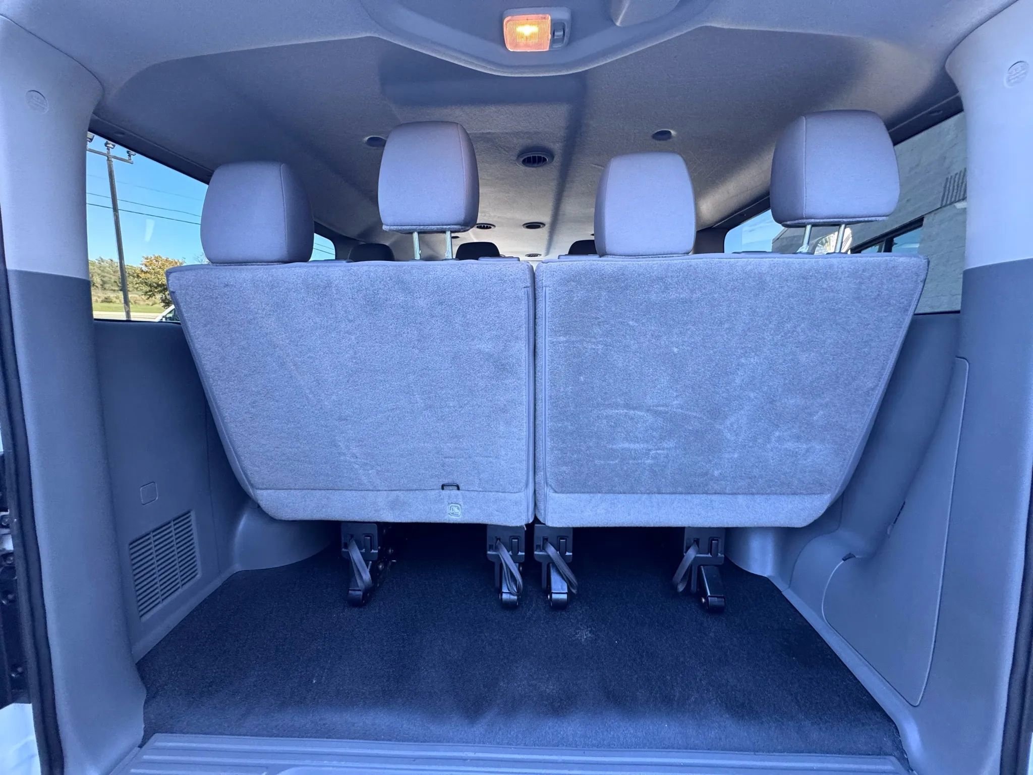 Used 2018 Nissan NV 3500 S image 17