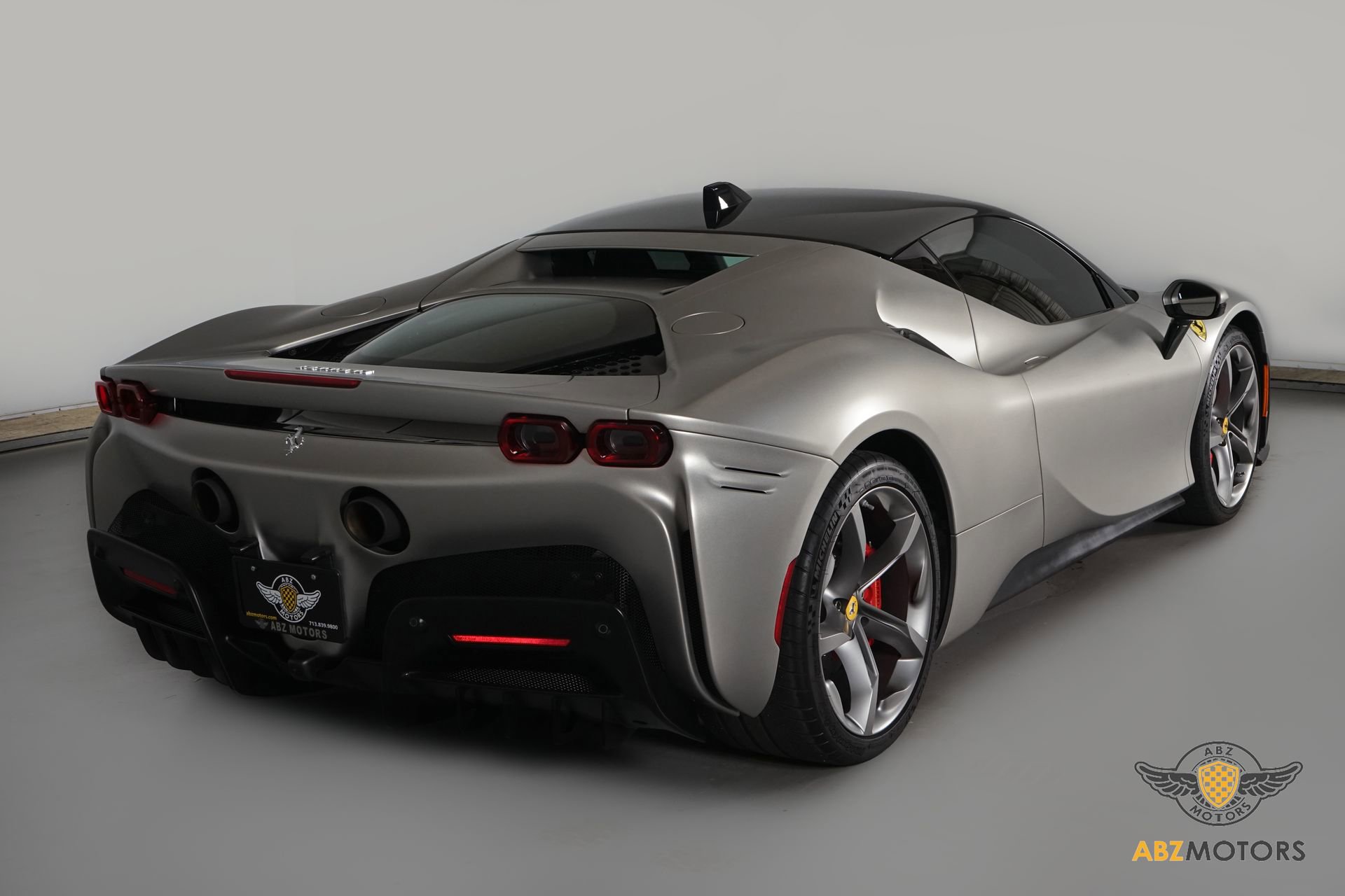 Used 2021 Ferrari SF90 Stradale AWD/4WD image 6