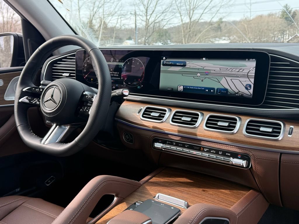 New 2025 Mercedes-Benz GLS 450 4MATIC image 23
