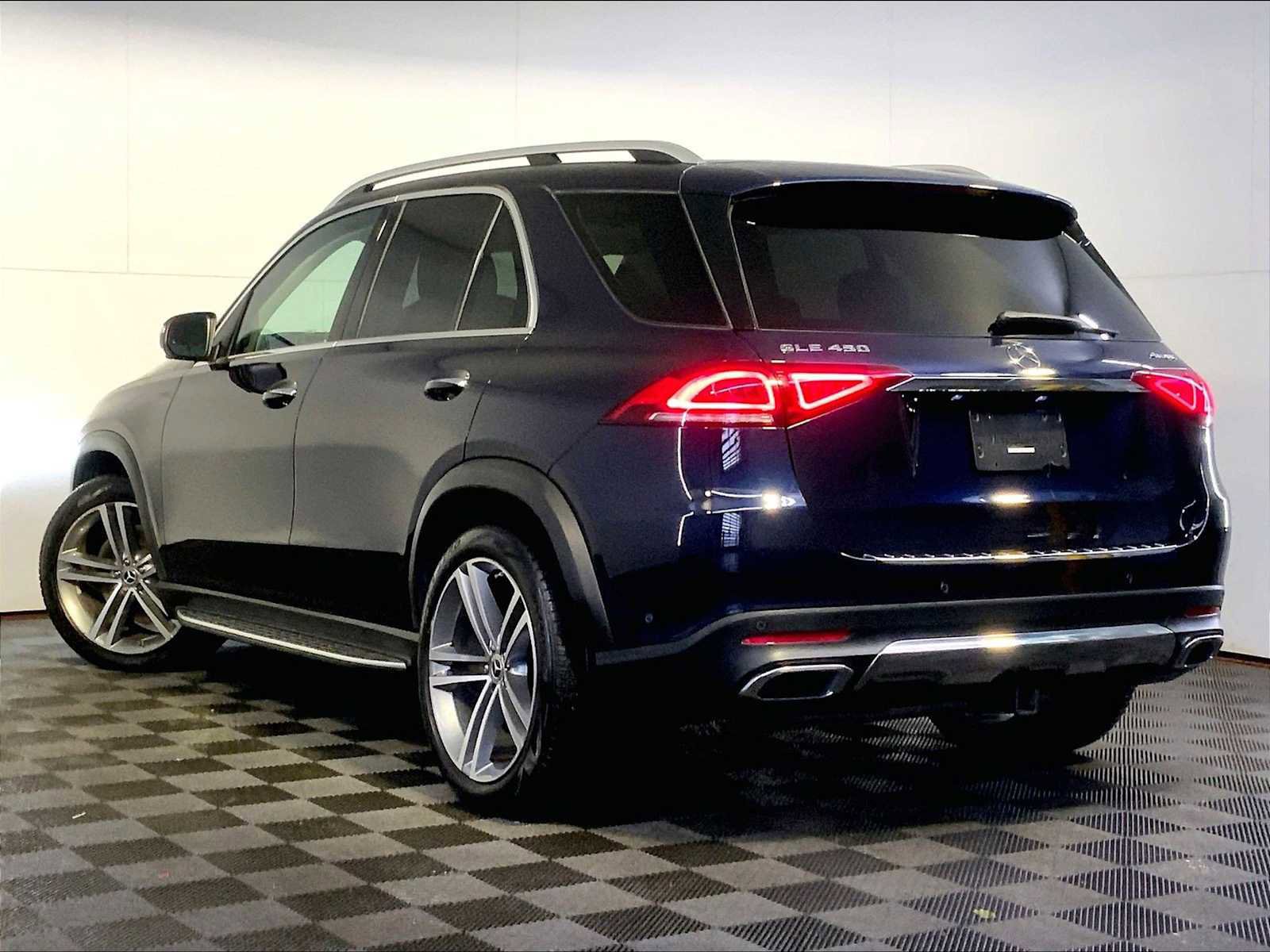 Used 2022 Mercedes-Benz GLE 450 4MATIC image 3