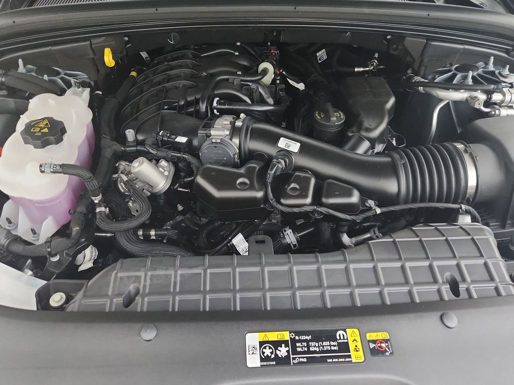 New 2025 Jeep Grand Cherokee L Laredo image 36