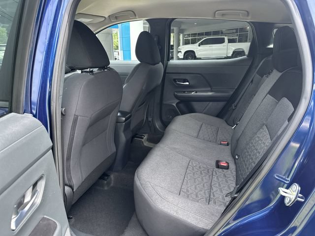 Used 2025 Nissan Kicks SV FWD image 27