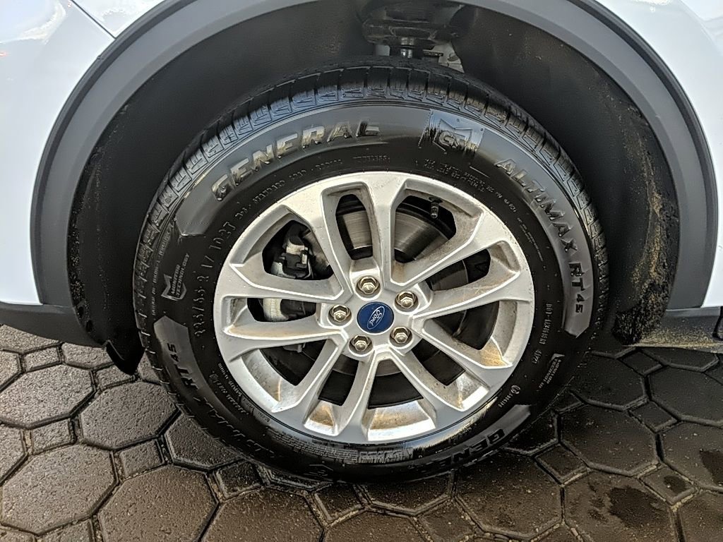Used 2022 Ford Escape SE image 12