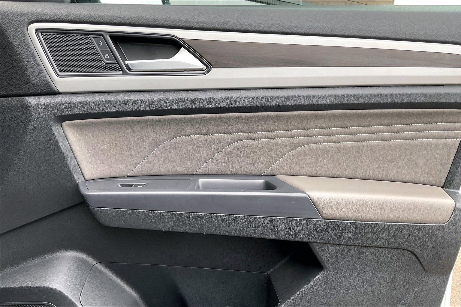 Used 2021 Volkswagen Atlas SE image 21