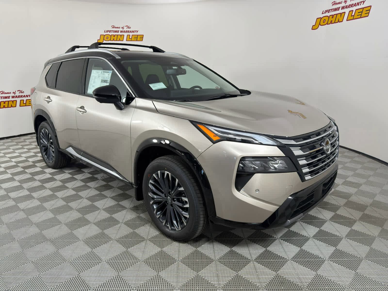 New 2026 Nissan Rogue Platinum image 8