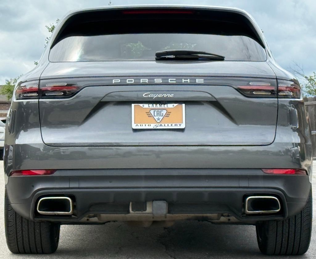 Used 2021 Porsche Cayenne image 3