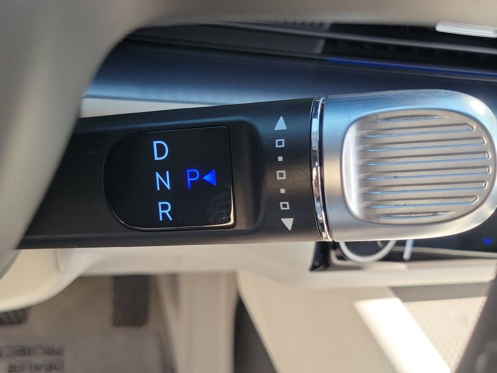 Used 2023 Hyundai Ioniq 6 SEL image 28