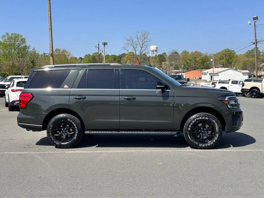Used 2022 Ford Expedition Timberline image 12