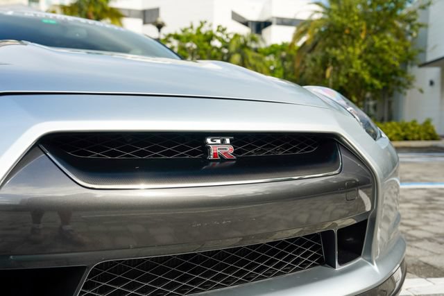 Used 2010 Nissan GT-R Premium AWD/4WD image 40