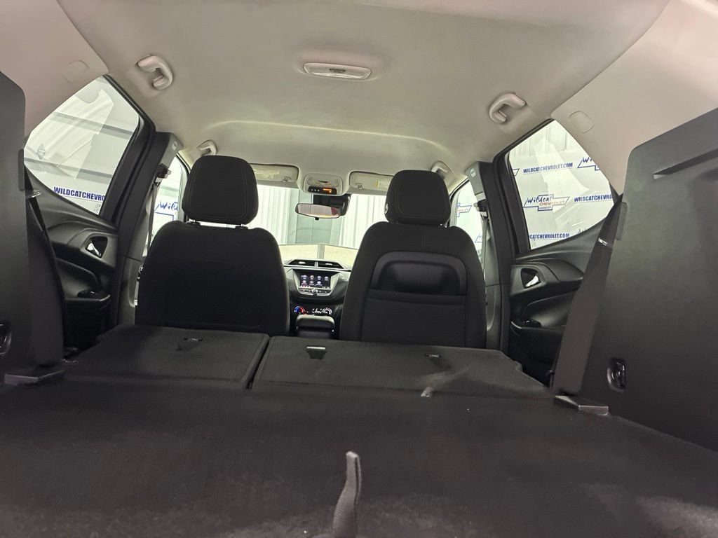 Used 2022 Chevrolet TrailBlazer LT FWD image 32