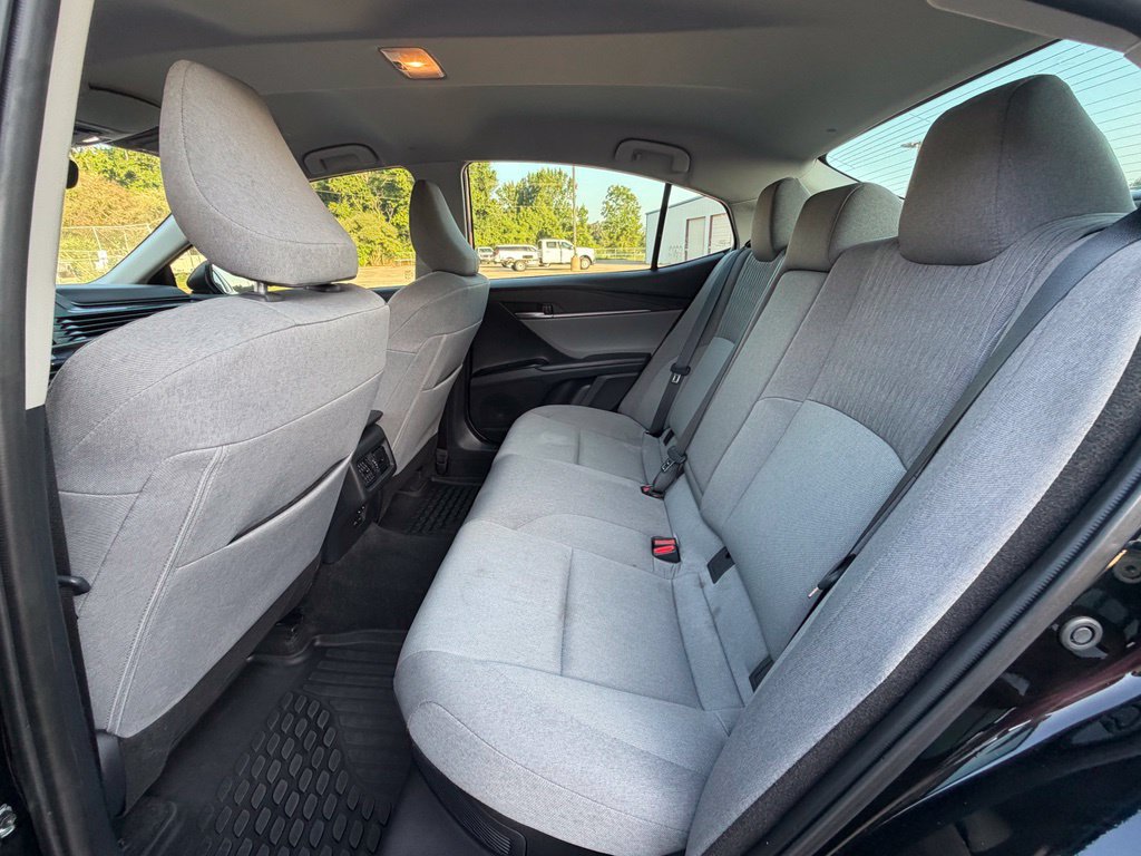 Used 2025 Toyota Camry LE FWD image 19