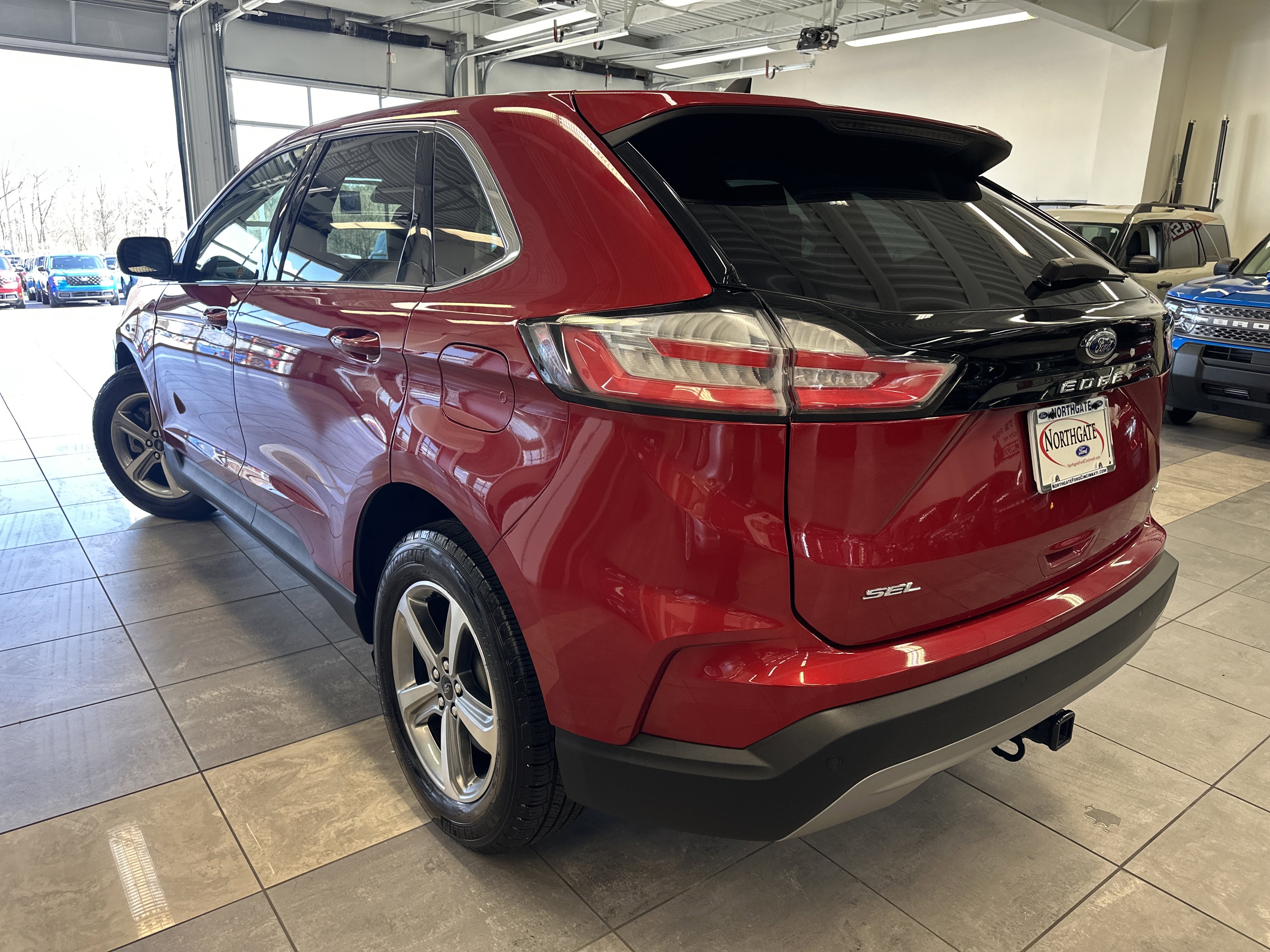 Used 2024 Ford Edge SEL w/ Convenience Package image 16