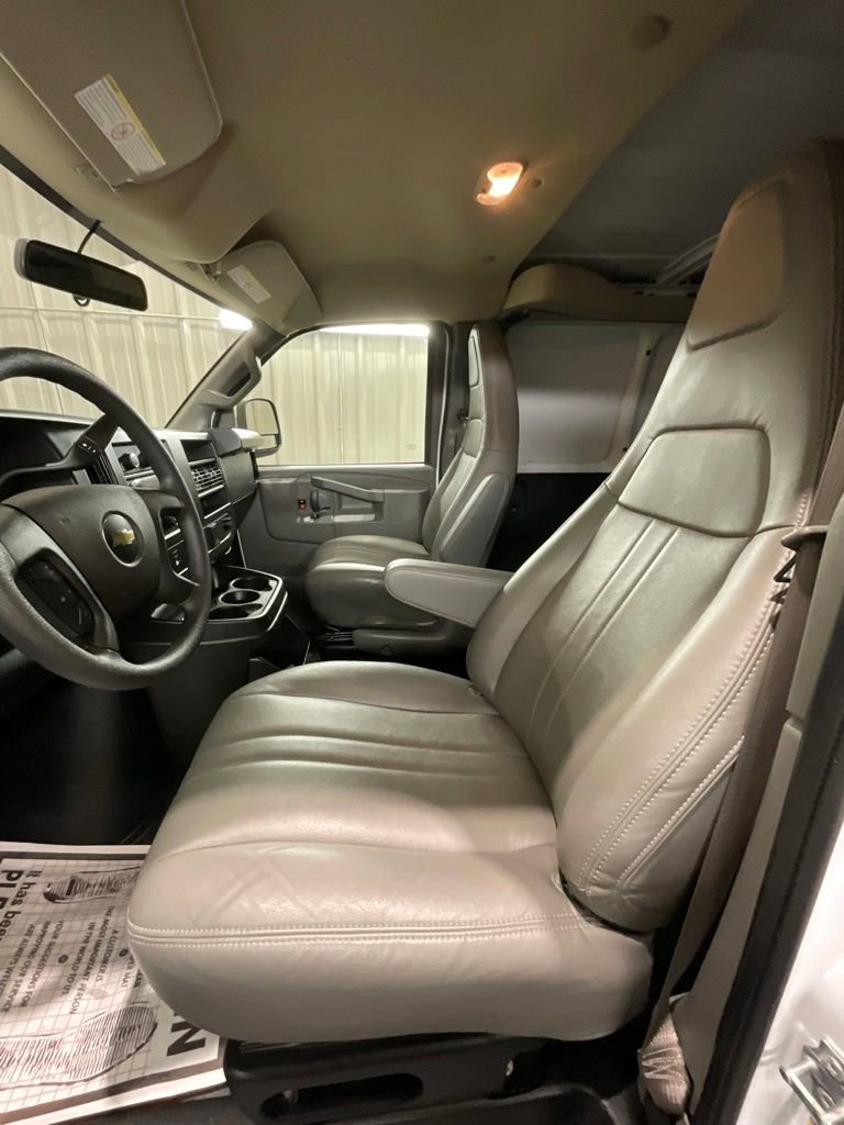 Used 2025 Chevrolet Express 2500 Extended w/ Driver Convenience Package RWD image 10