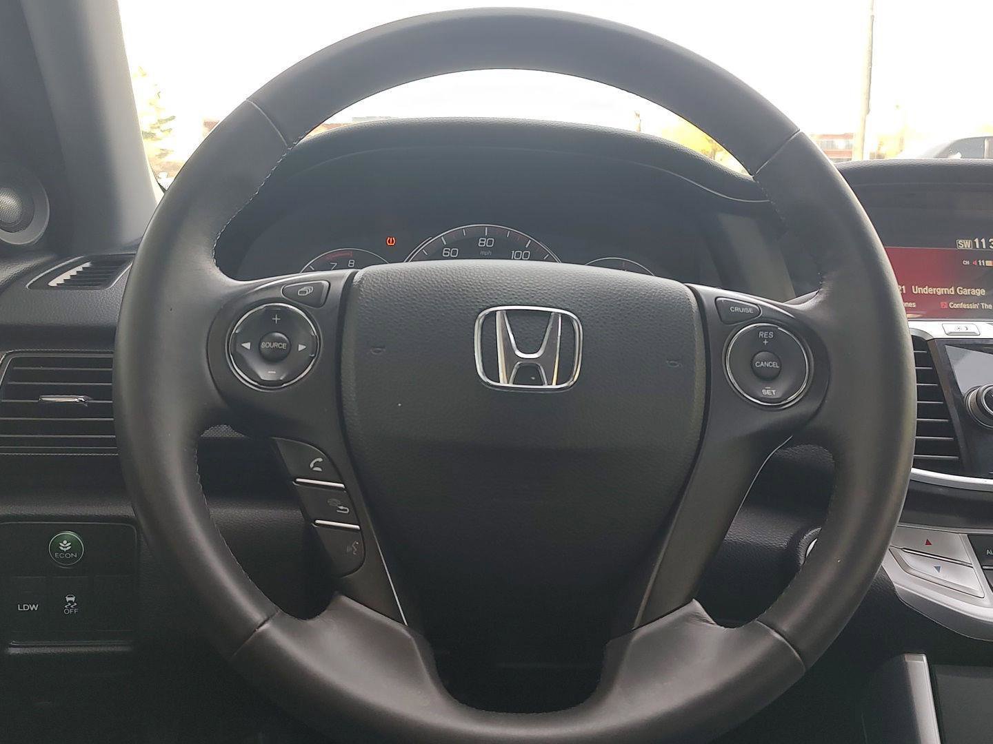 Used 2015 Honda Accord EX-L image 17
