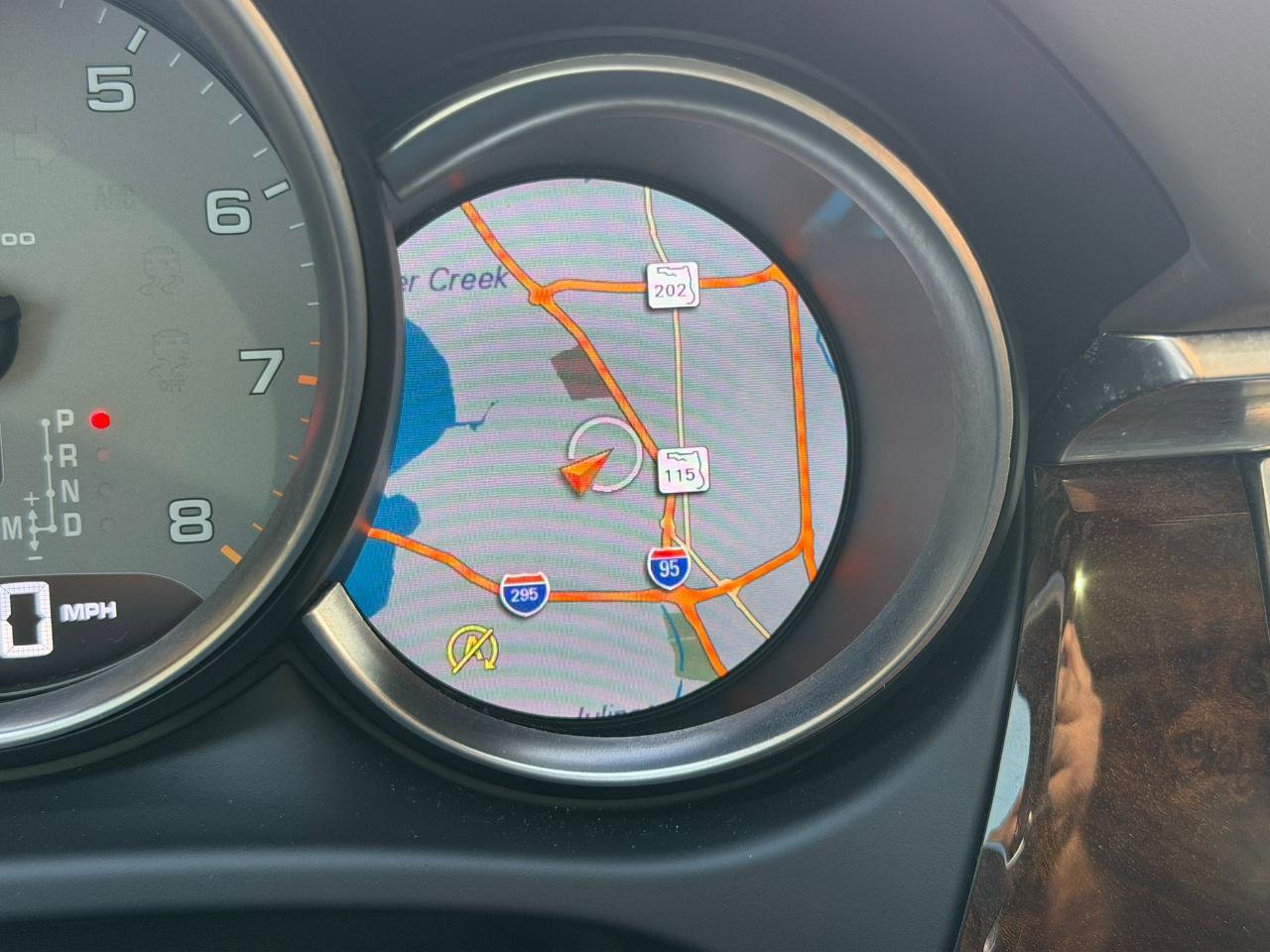 Used 2018 Porsche Macan S image 36