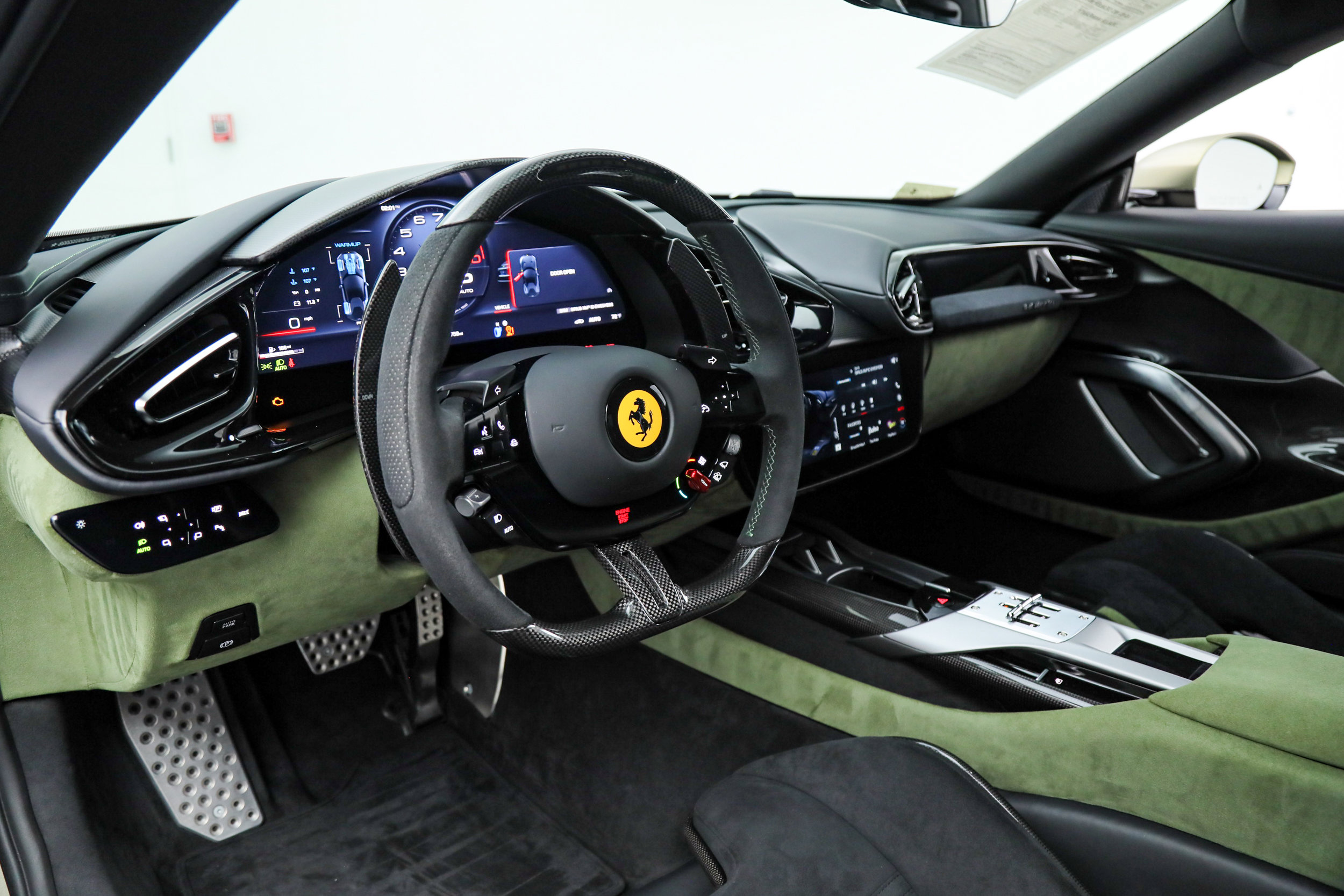 Certified 2025 Ferrari 12Cilindri image 2
