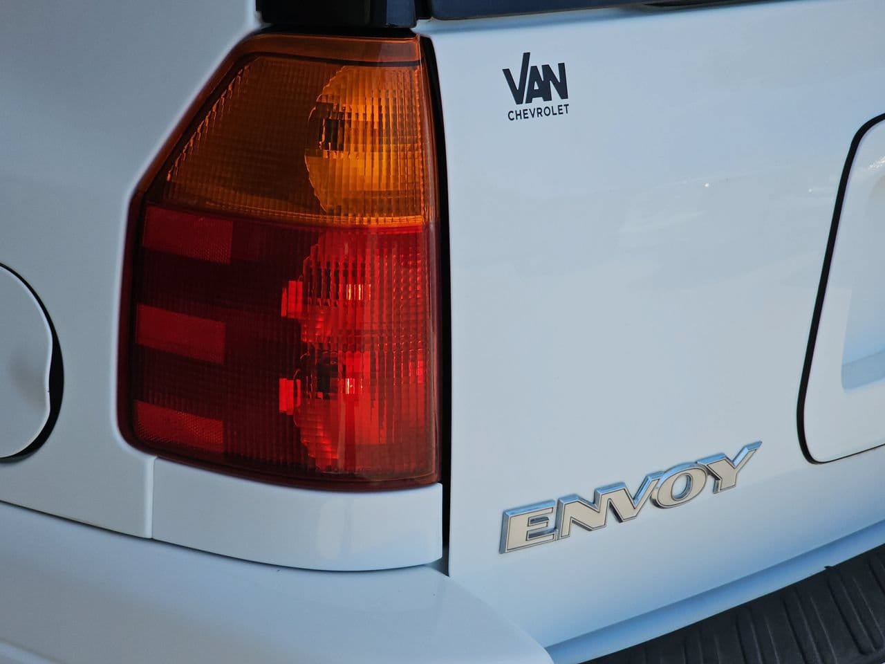Used 2004 GMC Envoy SLT AWD/4WD image 36