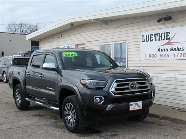 Used 2020 Toyota Tacoma Limited image 4
