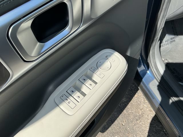 Certified 2026 Hyundai Santa Fe SEL AWD/4WD image 11