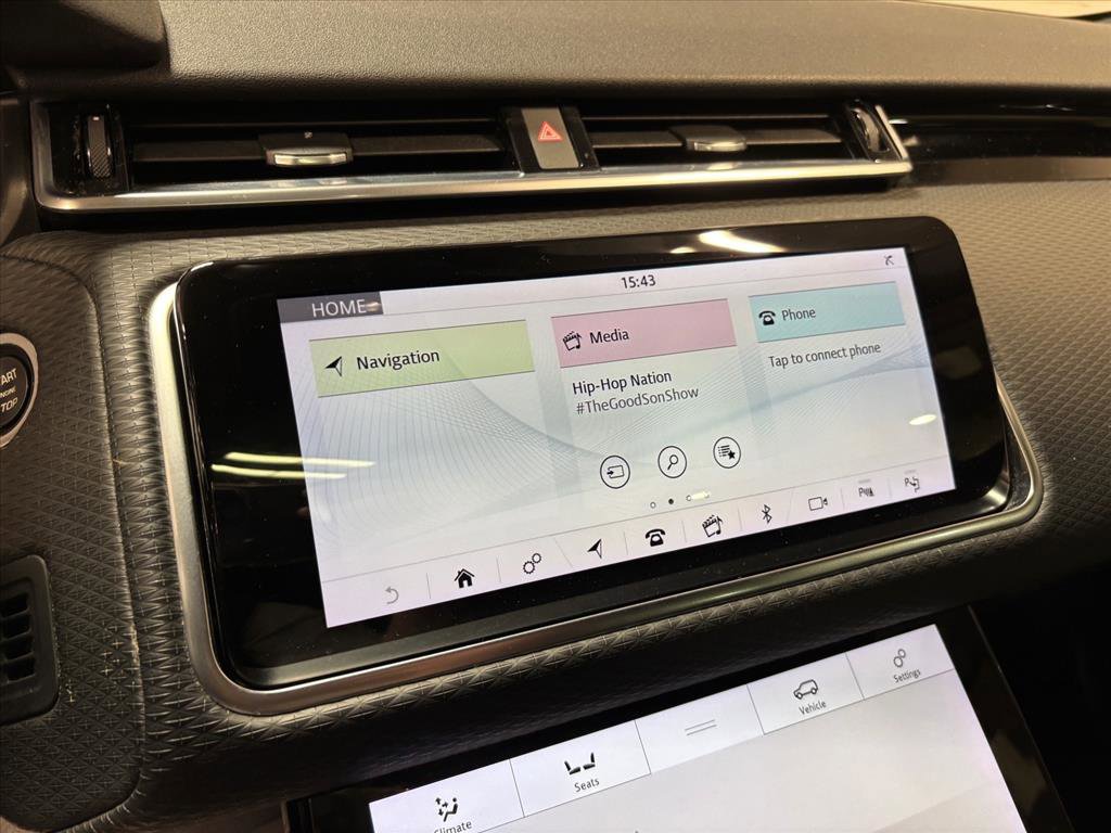 Used 2019 Land Rover Range Rover Velar R-Dynamic SE image 16