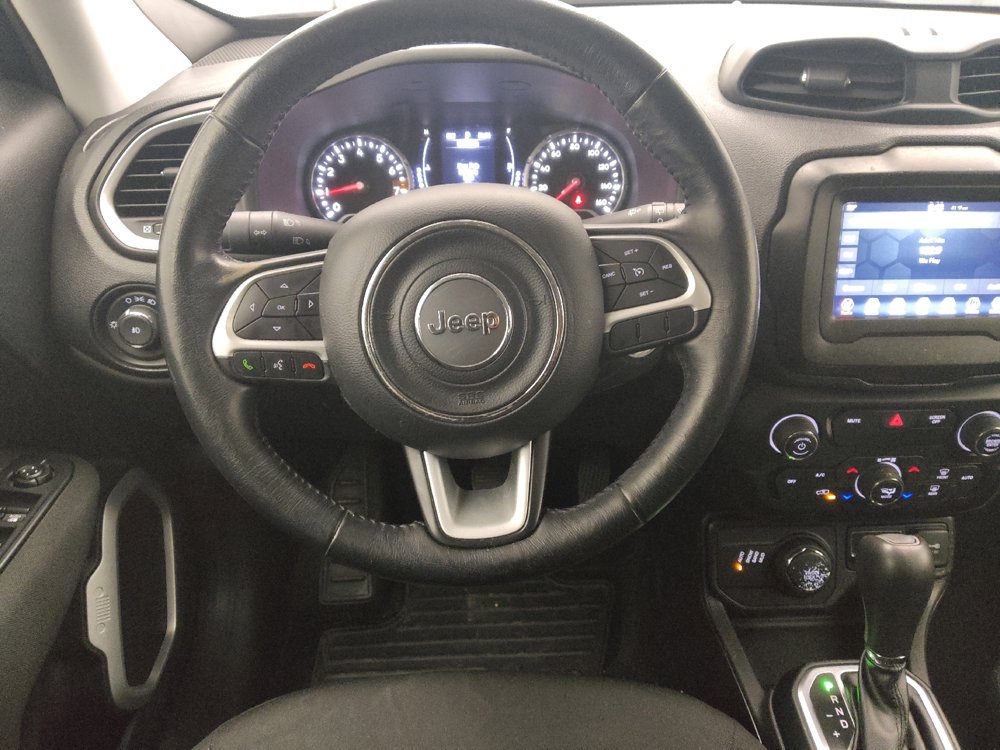 Used 2020 Jeep Renegade Latitude w/ Cold Weather Group AWD/4WD image 22