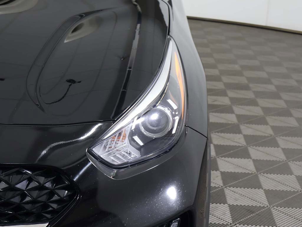 Used 2020 Kia Niro Touring image 15