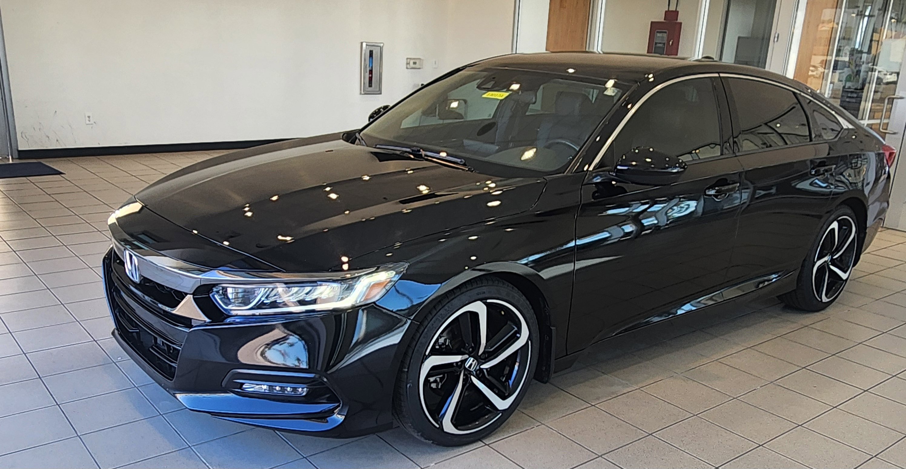 Certified 2018 Honda Accord Sport image 8