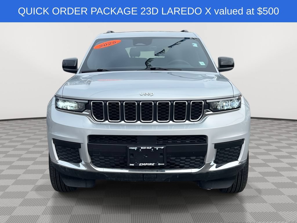 Used 2025 Jeep Grand Cherokee L Laredo AWD/4WD image 2