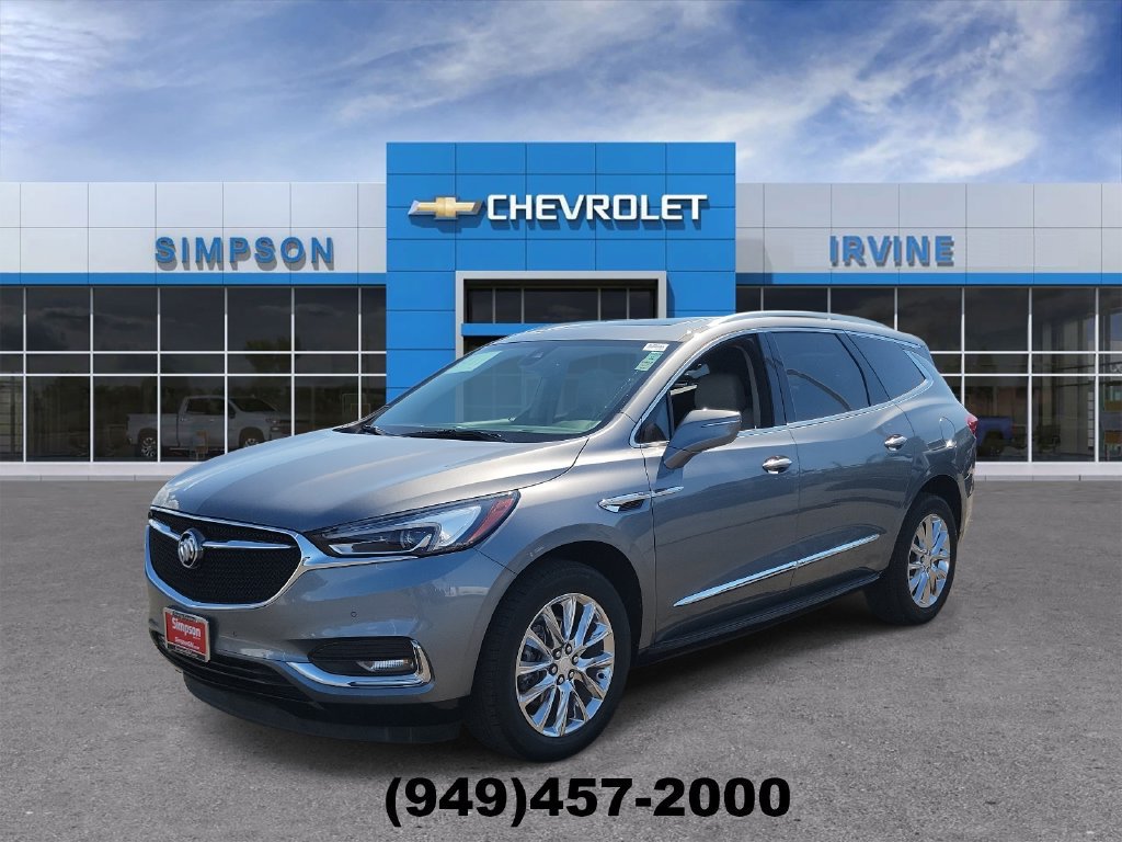 Used 2021 Buick Enclave Premium w/ Sun and Sites Package AWD/4WD image 4