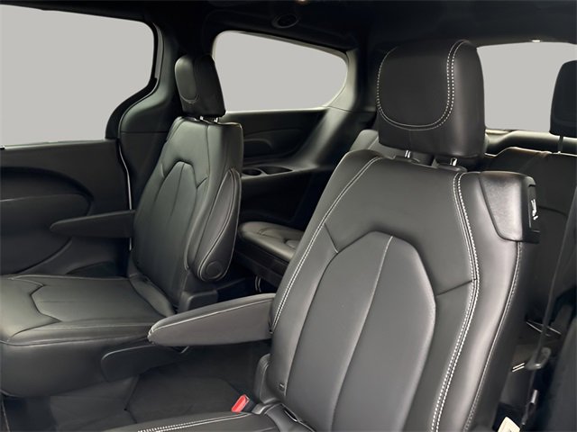 New 2026 Chrysler Pacifica Select image 20