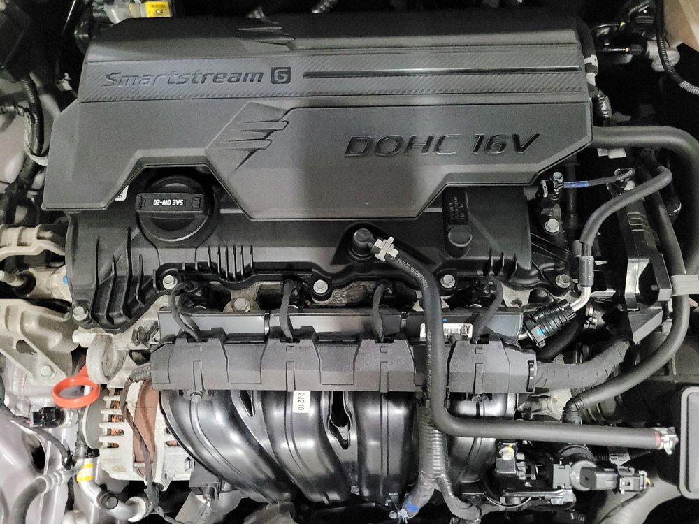 Used 2023 Hyundai Elantra SEL w/ Cargo Package FWD image 30