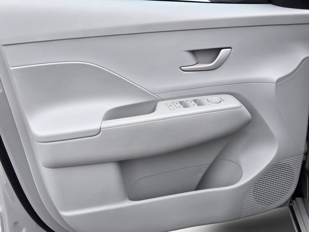 Used 2024 Hyundai Kona SEL FWD image 14