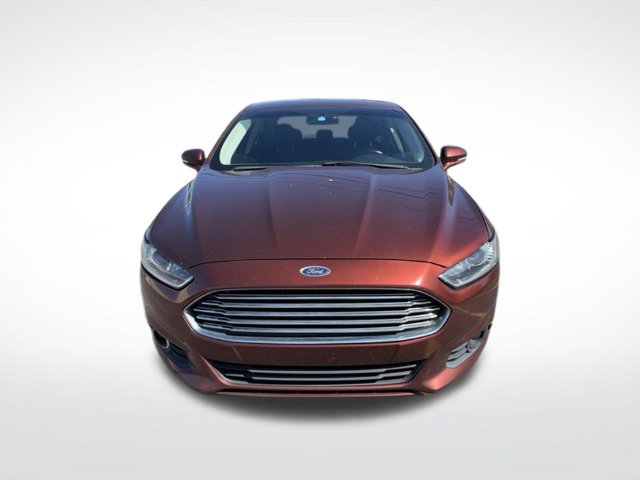 Used 2016 Ford Fusion SE FWD image 2