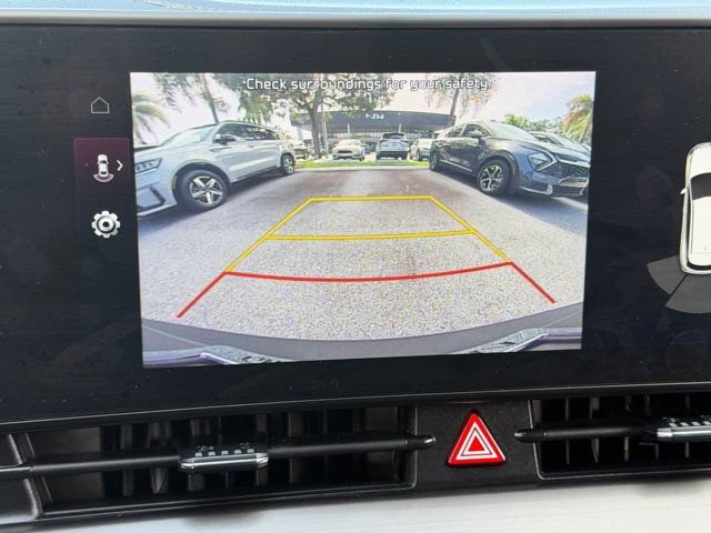 Used 2023 Kia Sportage EX FWD image 25