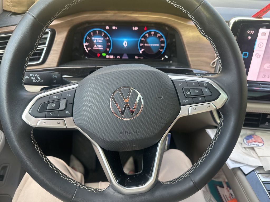 Used 2025 Volkswagen Atlas SE image 13