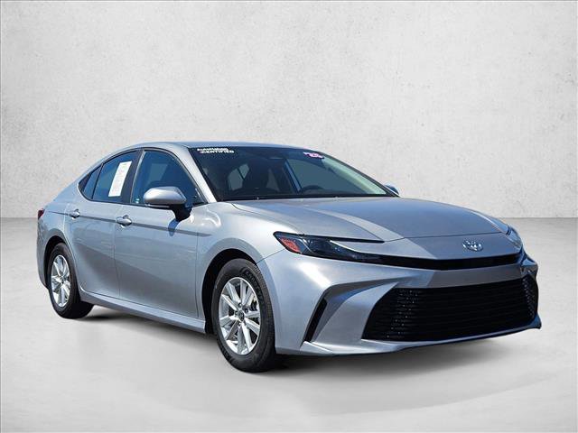 Used 2025 Toyota Camry LE FWD image 3