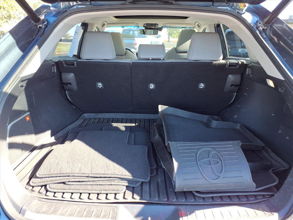 Used 2021 Toyota Venza Limited image 23