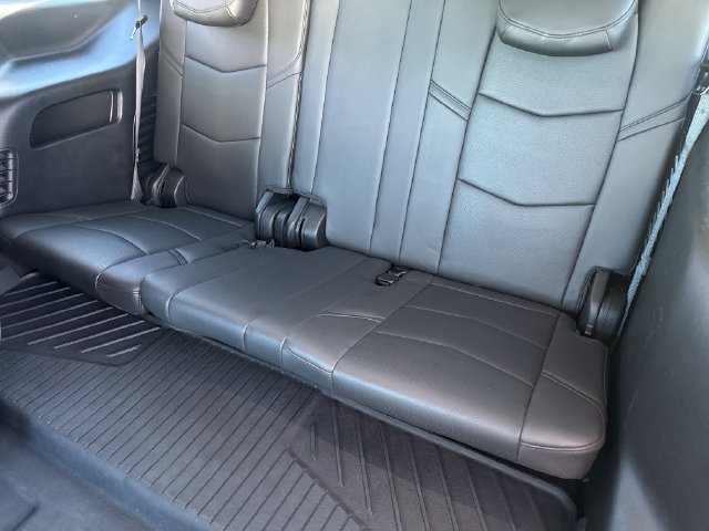 Used 2020 Cadillac Escalade Luxury AWD/4WD image 30