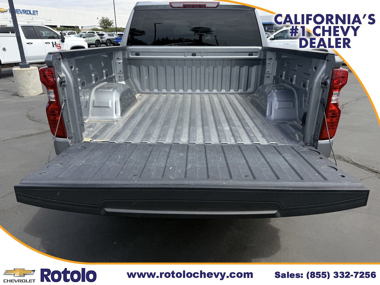Used 2025 Chevrolet Silverado 1500 Custom Trail Boss w/ Turbomax Blackout Package AWD/4WD image 12