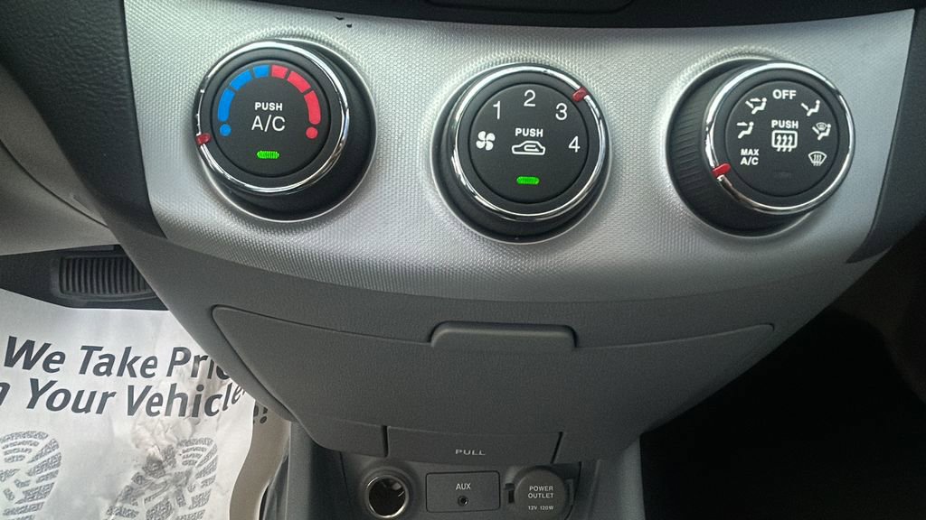 Used 2007 Hyundai Elantra GLS image 26