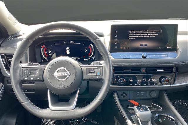 Used 2024 Nissan Rogue Platinum image 11