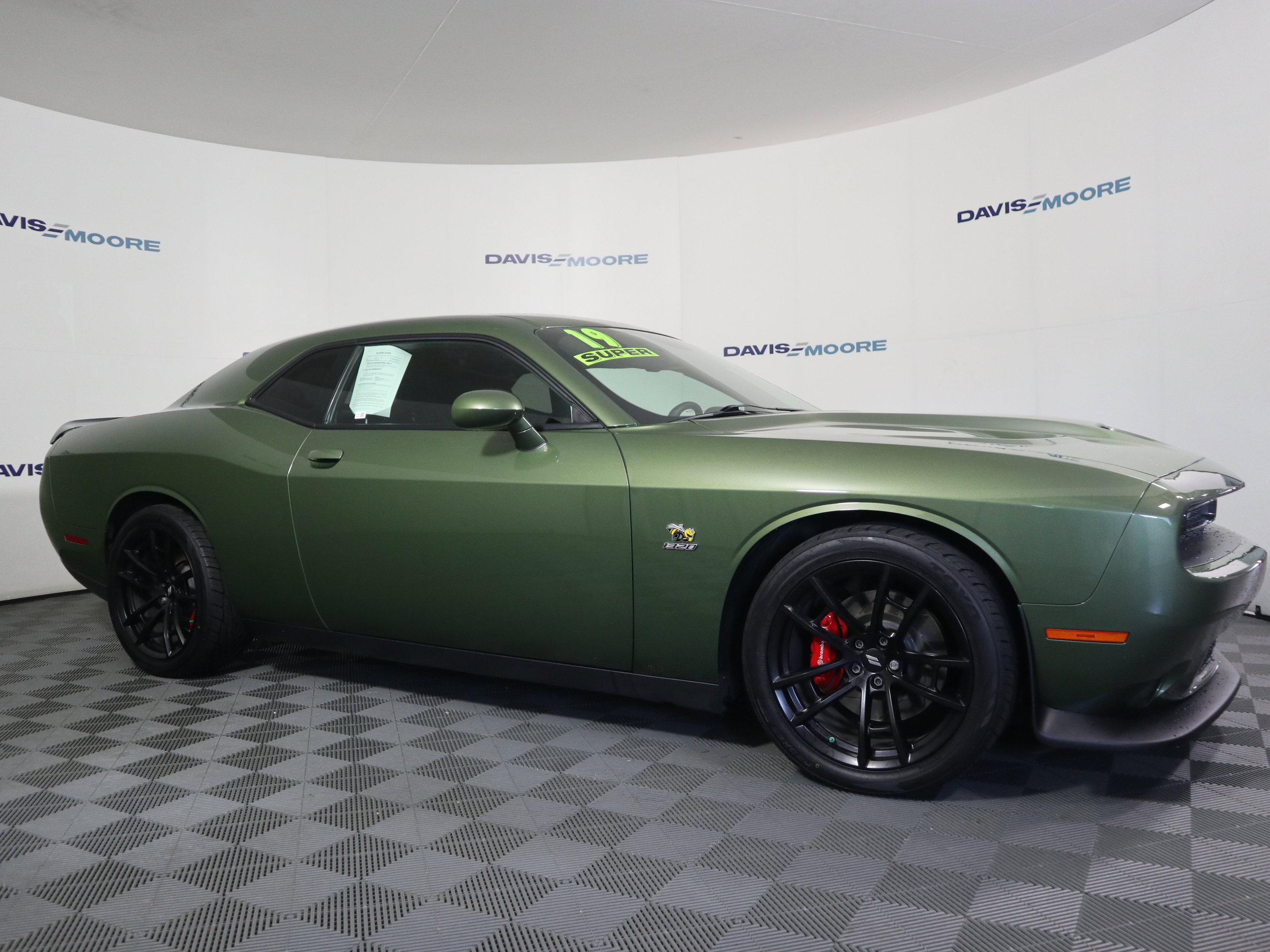 Used 2019 Dodge Challenger R/T Scat Pack w/ 1320 Drag Pack RWD image 4