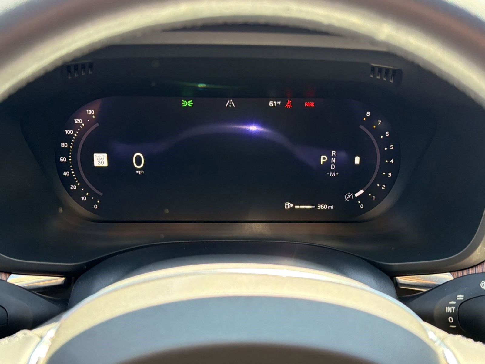 Certified 2024 Volvo XC60 B5 Ultimate w/ Protection Package Premier image 21