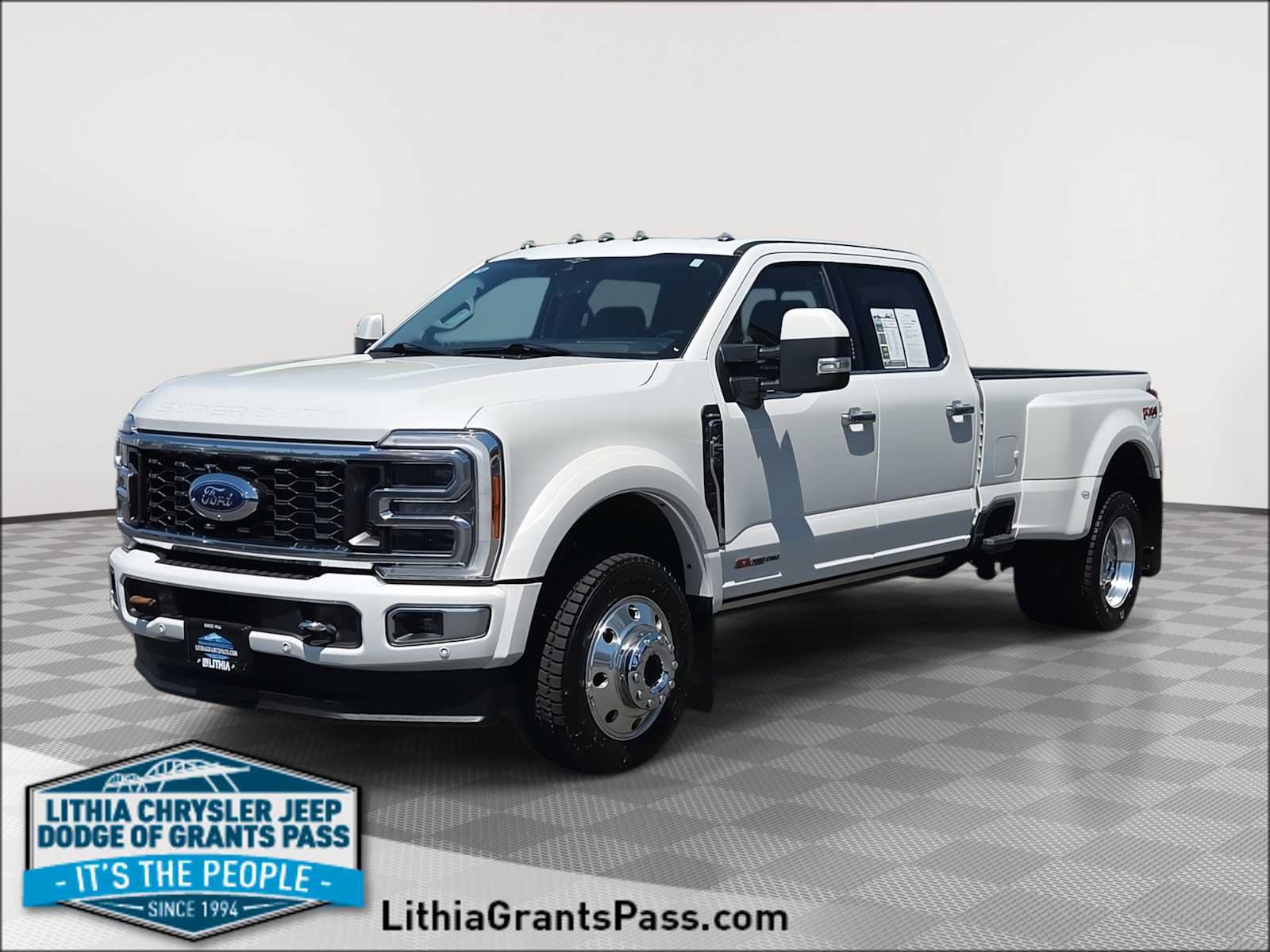 Used 2023 Ford F450 Limited w/ FX4 Off-Road Package AWD/4WD video 1