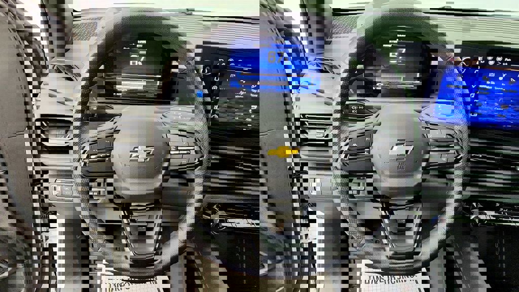 Used 2024 Chevrolet Silverado EV W/T AWD/4WD image 13