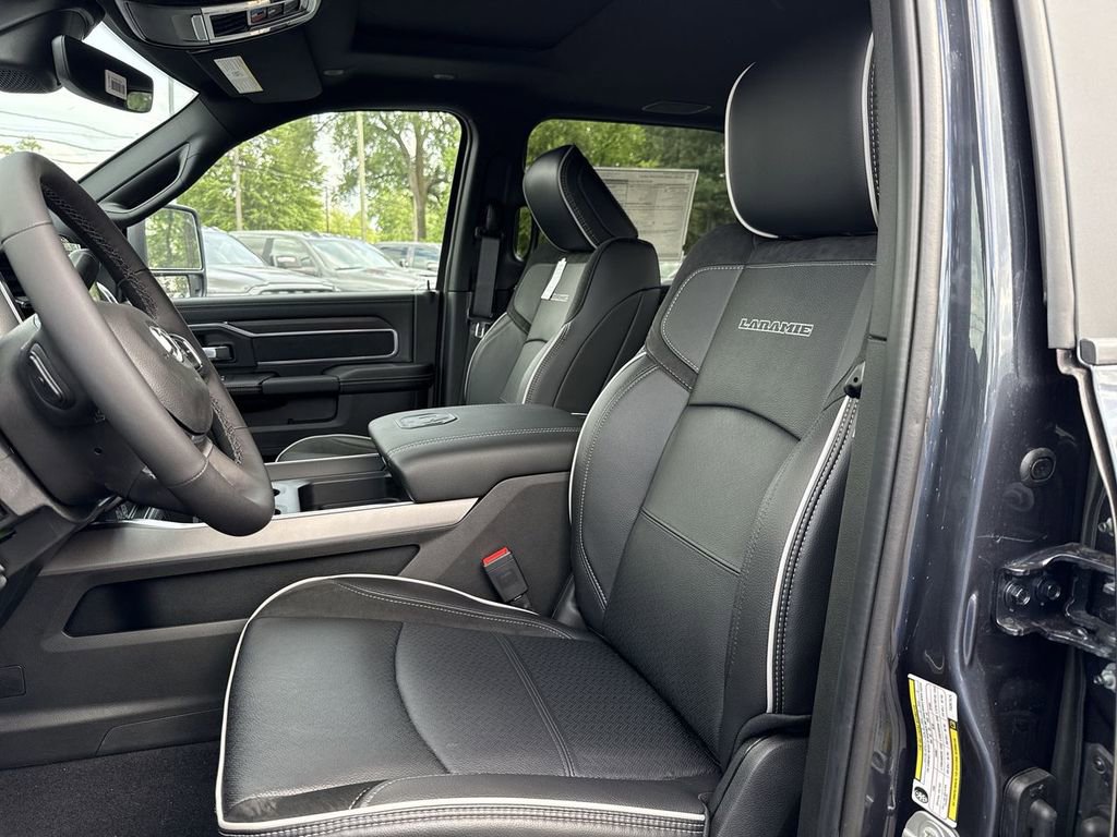New 2026 RAM 2500 Laramie AWD/4WD image 21