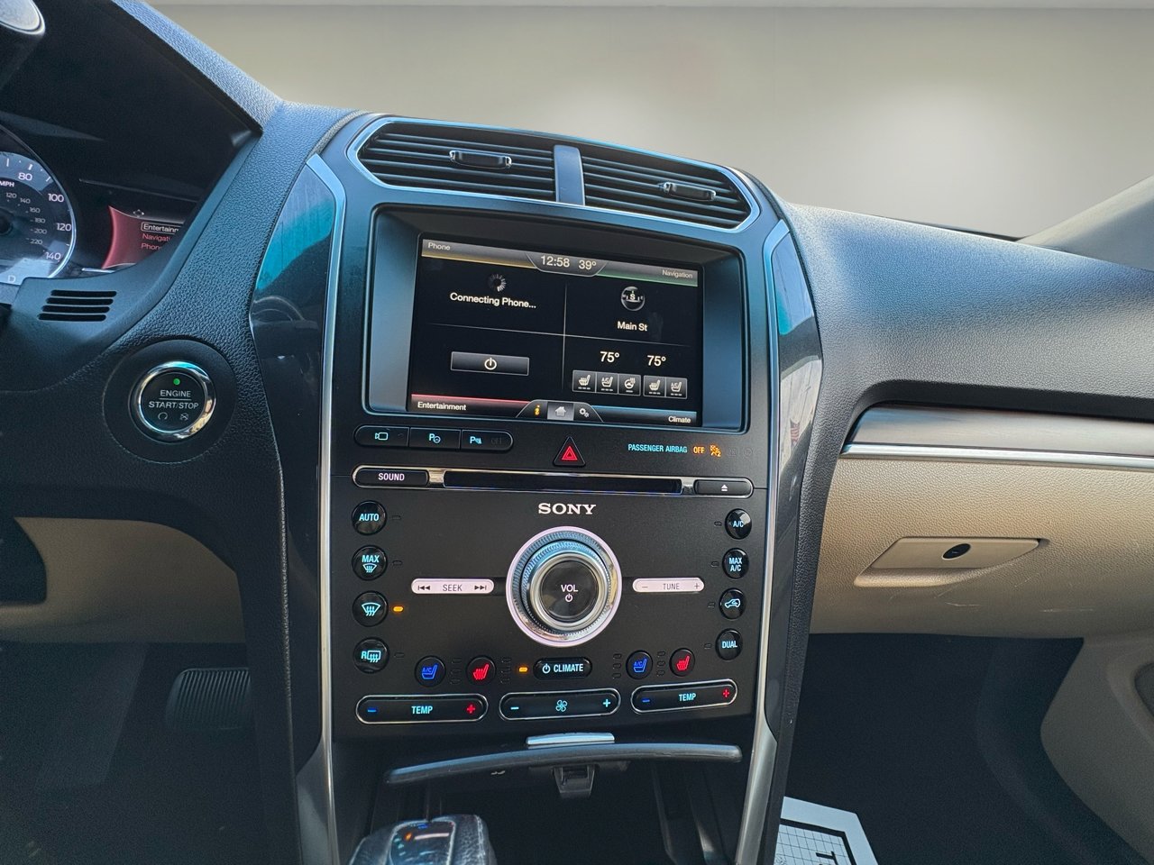 Used 2016 Ford Explorer Limited w/ Equipment Group 301A image 12